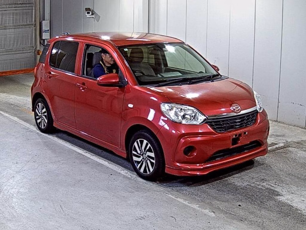 DAIHATSU BOON