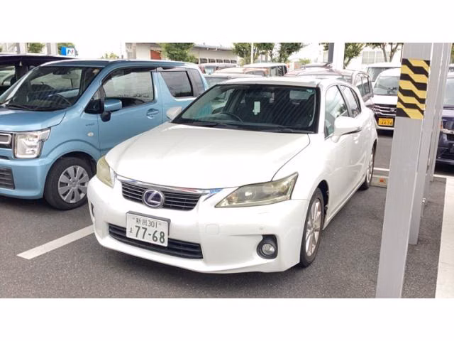 LEXUS CT200H