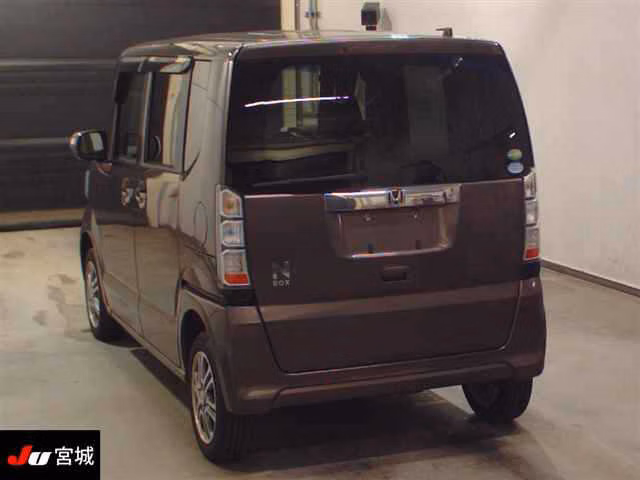HONDA N-BOX