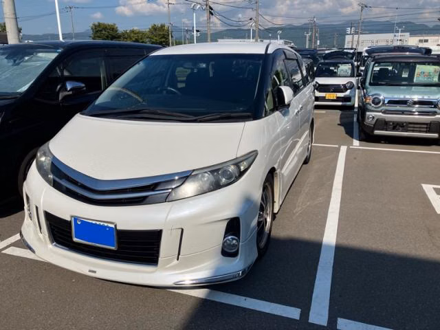 Toyota Estima