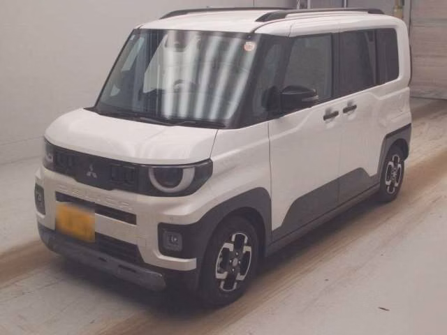 Mitsubishi Delica Mini