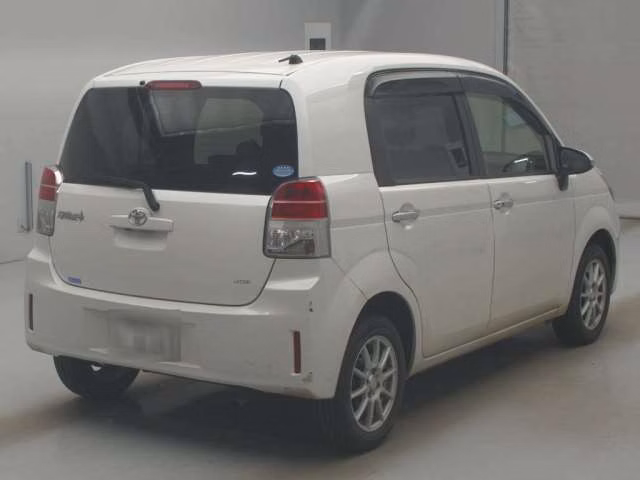 TOYOTA SPADE