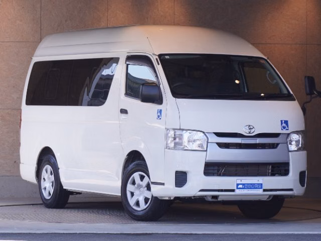 TOYOTA REGIUS ACE