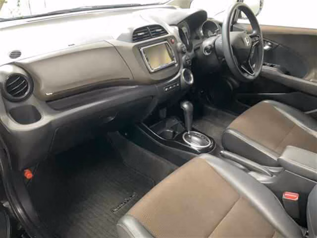 HONDA FIT SHUTTLE