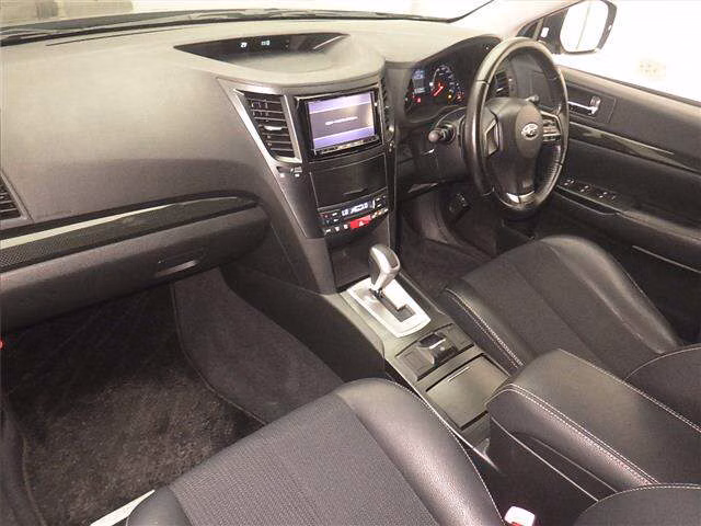 SUBARU LEGACY B4