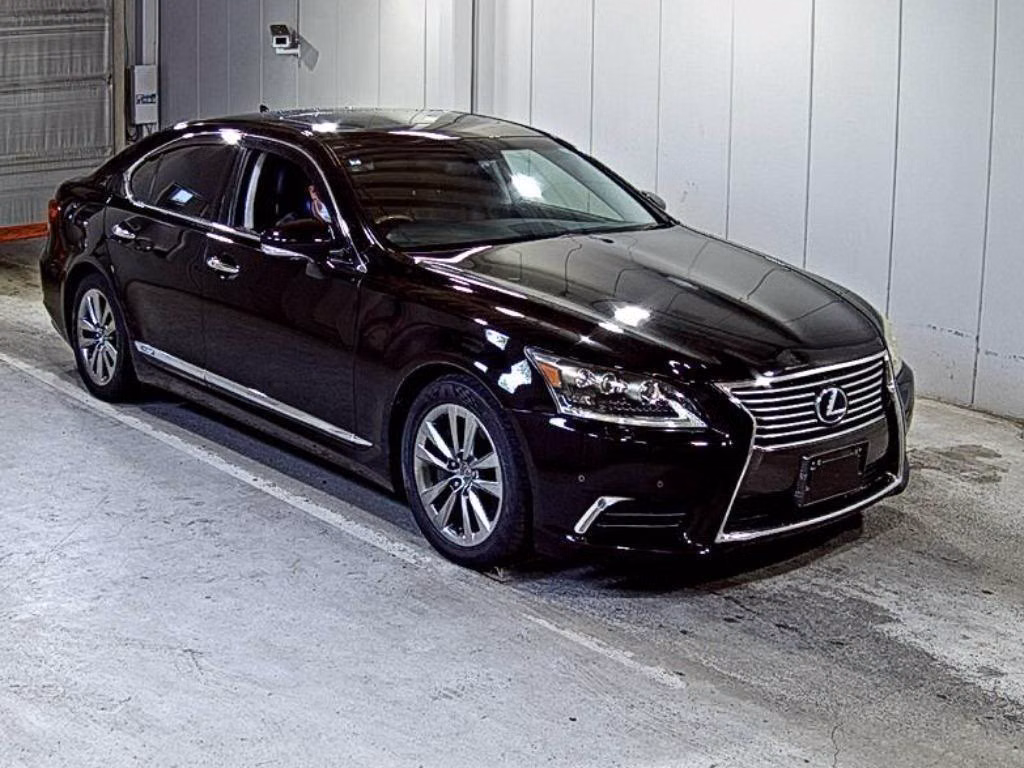 Lexus LS600h