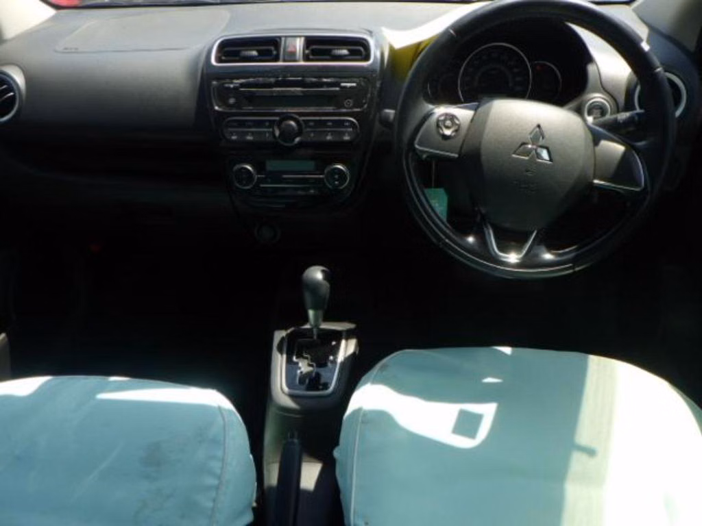 MITSUBISHI MIRAGE