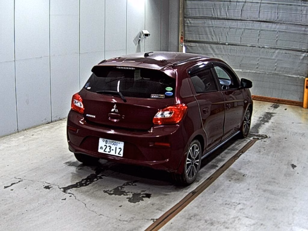 MITSUBISHI MIRAGE