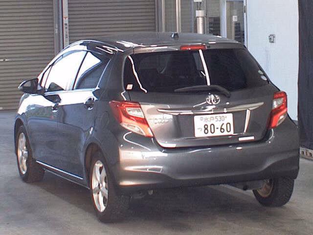 TOYOTA VITZ