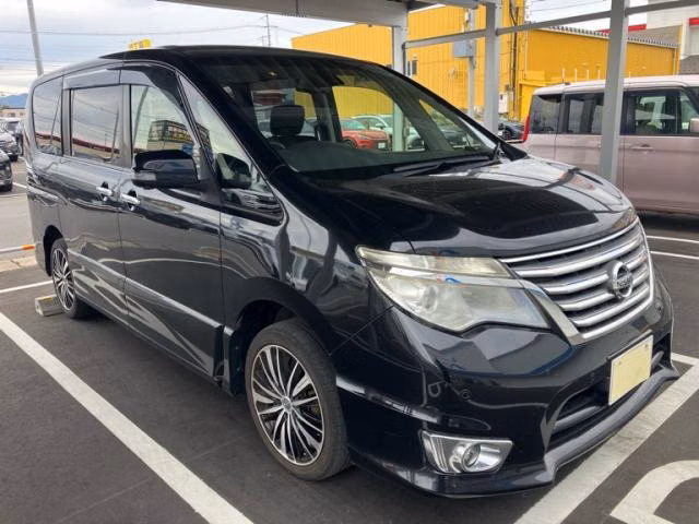 NISSAN SERENA