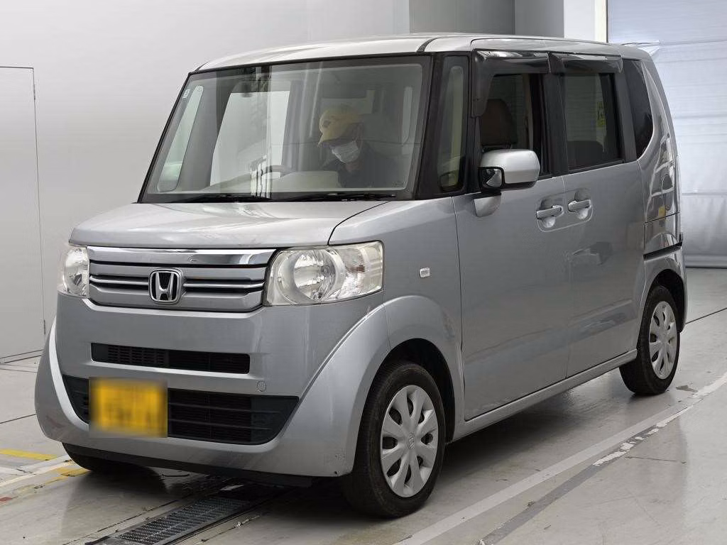 HONDA N-BOX