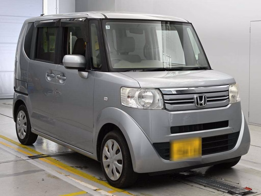 HONDA N-BOX