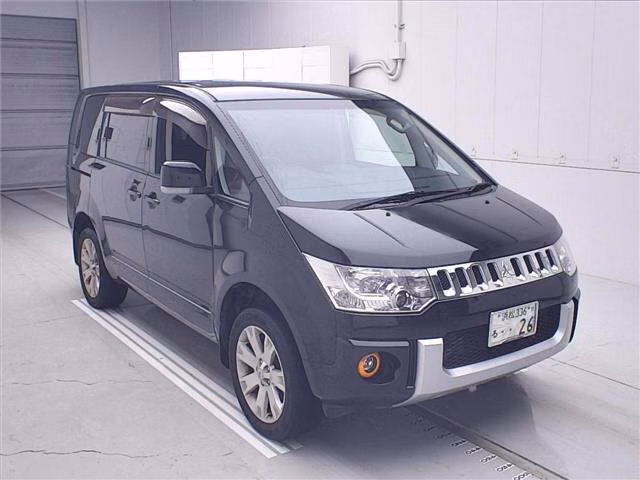 MITSUBISHI DELICA D:5
