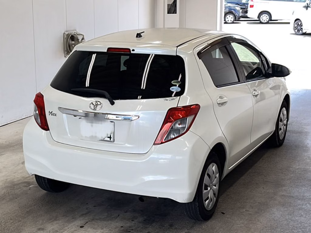 TOYOTA VITZ