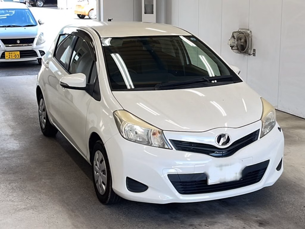 TOYOTA VITZ