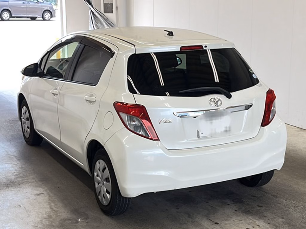 TOYOTA VITZ