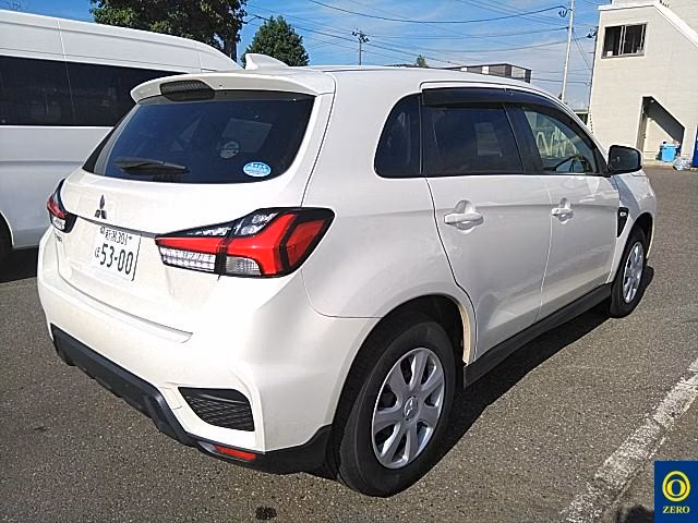 MITSUBISHI RVR