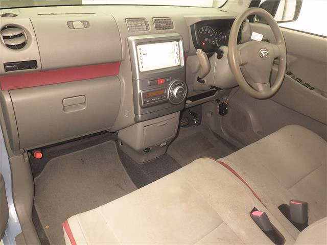 DAIHATSU MOVE CONTE