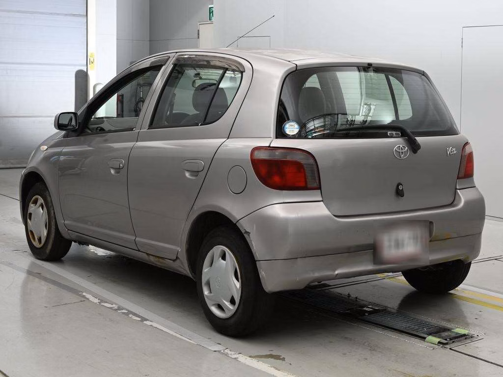 TOYOTA VITZ