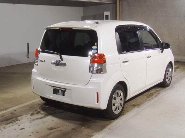 TOYOTA SPADE