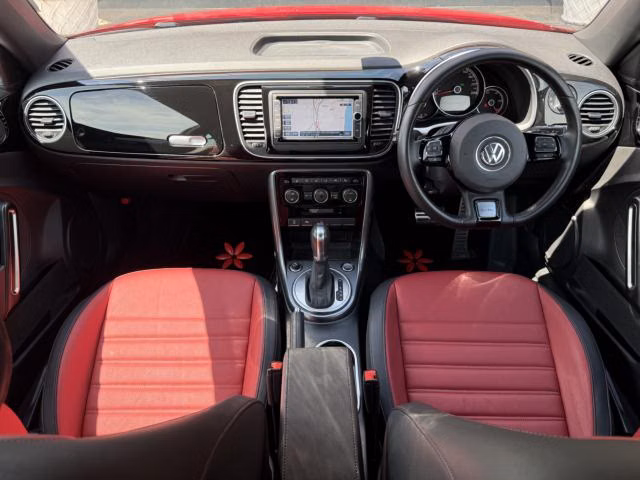 VOLKSWAGEN BEETLE
