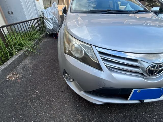 TOYOTA AVENSIS