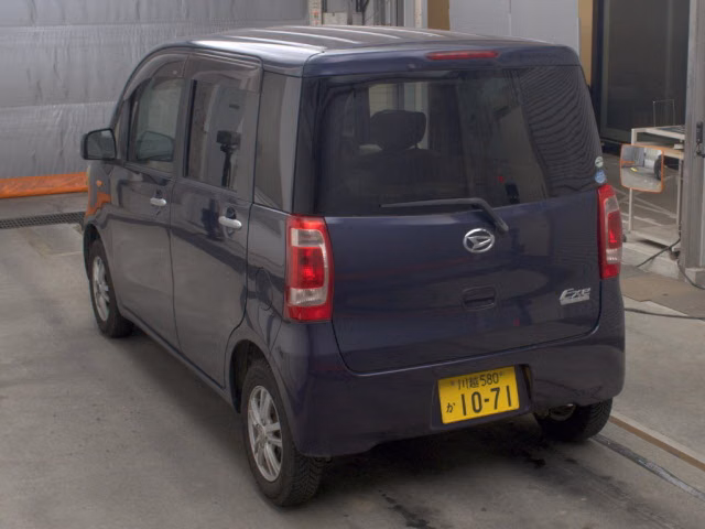 DAIHATSU TANTO EXE