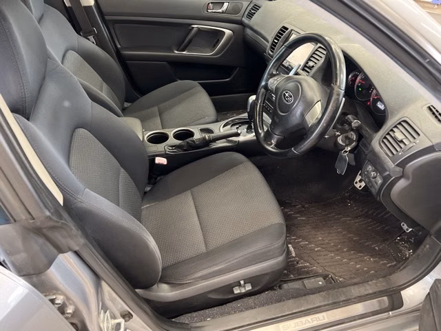SUBARU LEGACY
