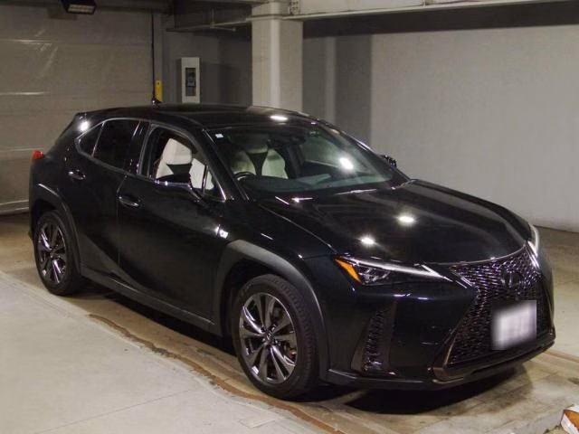 LEXUS UX200