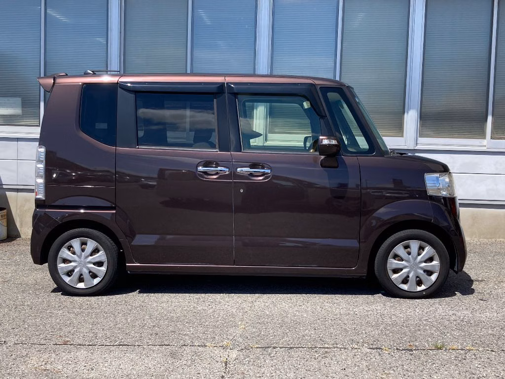 HONDA N-BOX