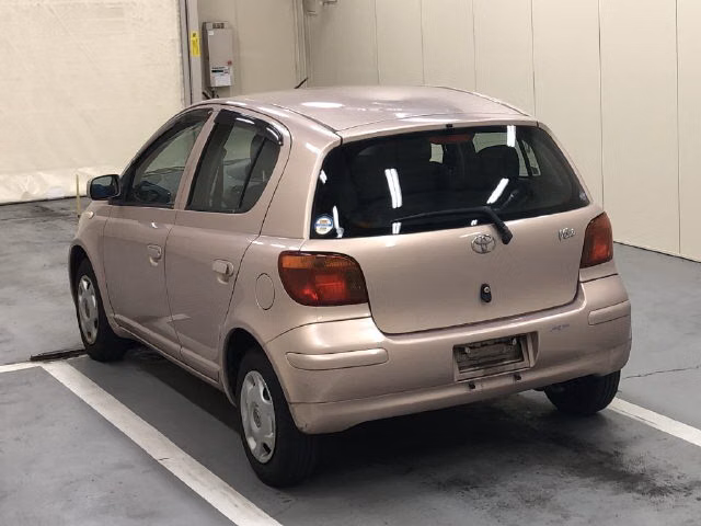 TOYOTA VITZ