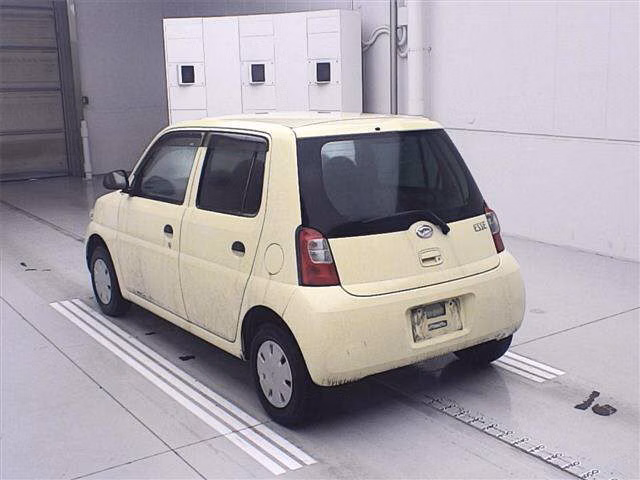 DAIHATSU ESSE