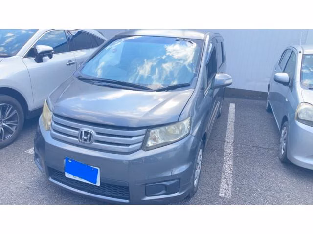 HONDA FREED SPIKE