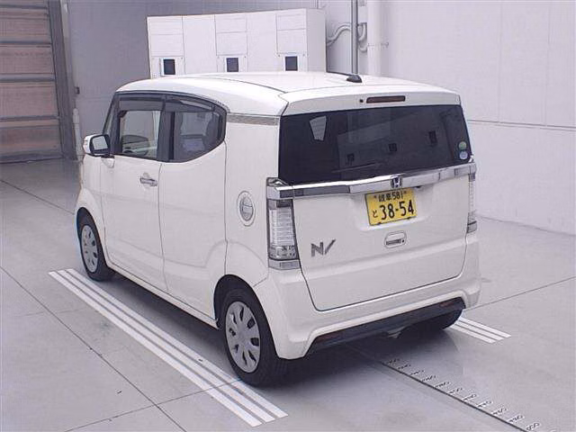 HONDA N-BOX SLASH