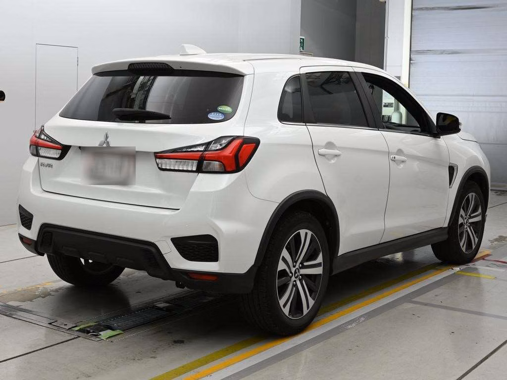 MITSUBISHI RVR