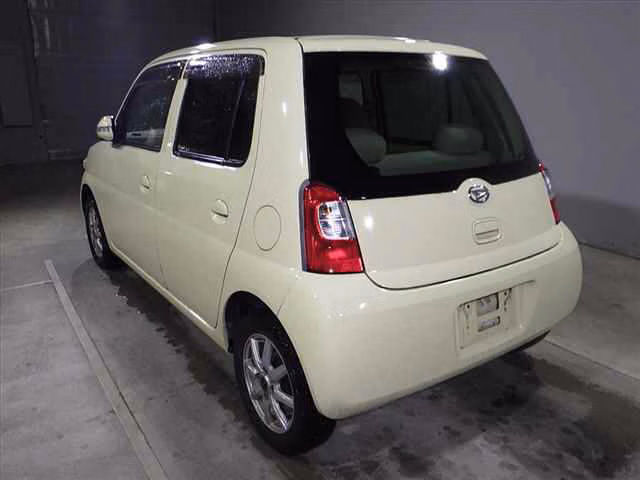 DAIHATSU ESSE