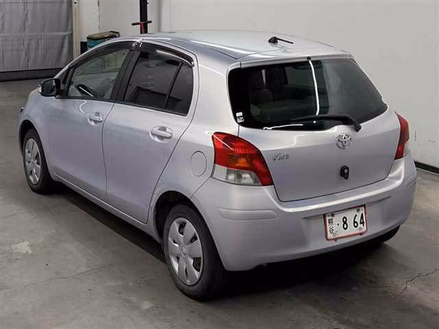 TOYOTA VITZ