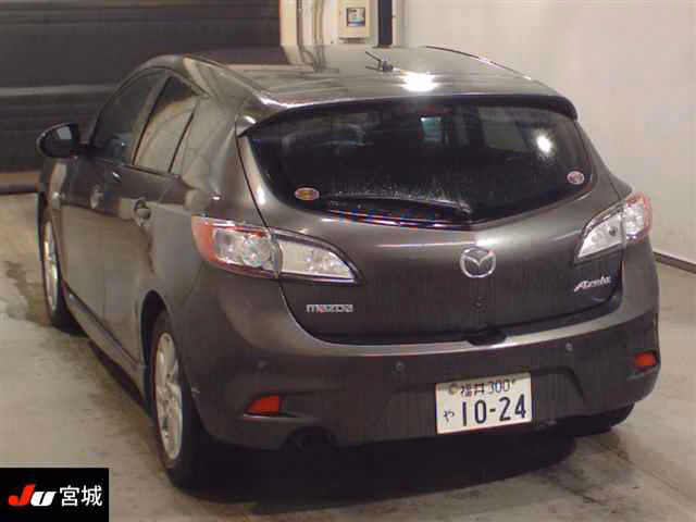 MAZDA AXELA
