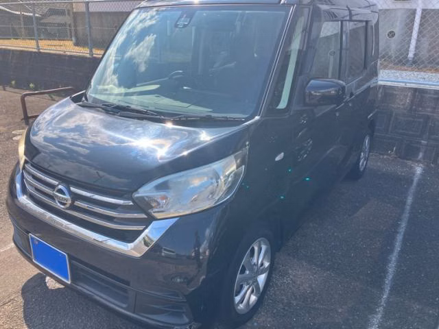 NISSAN DAYZ ROOX