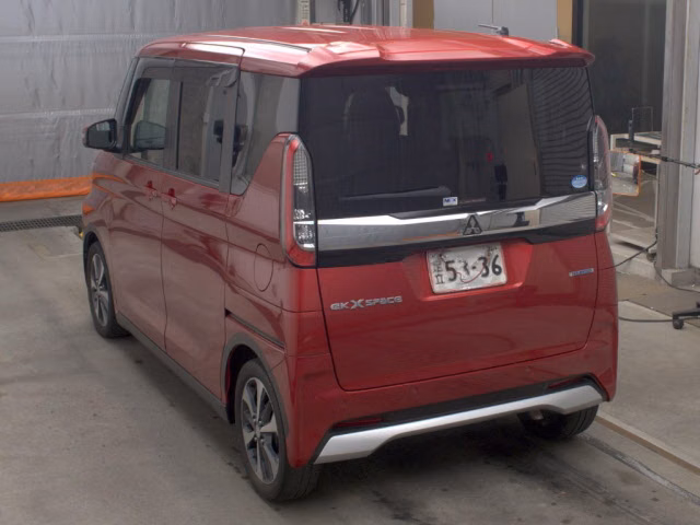 MITSUBISHI EK SPACE