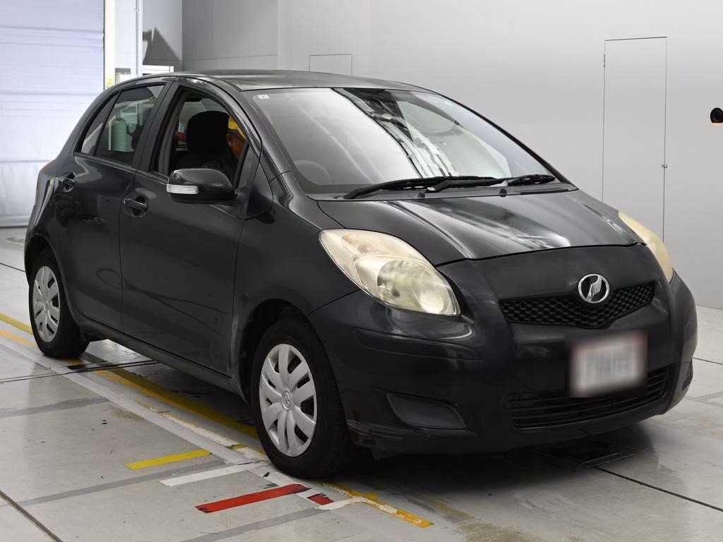 TOYOTA VITZ