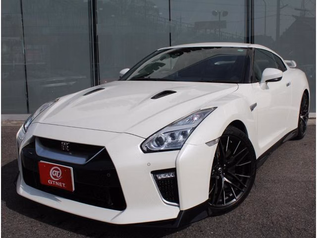 Nissan GT-R