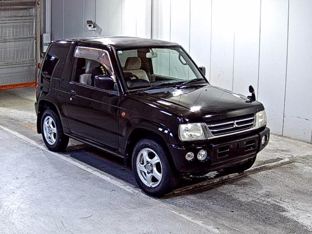 MITSUBISHI PAJERO MINI