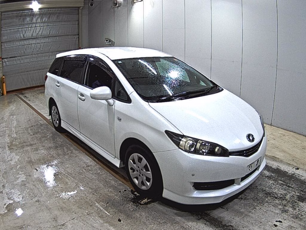 TOYOTA WISH