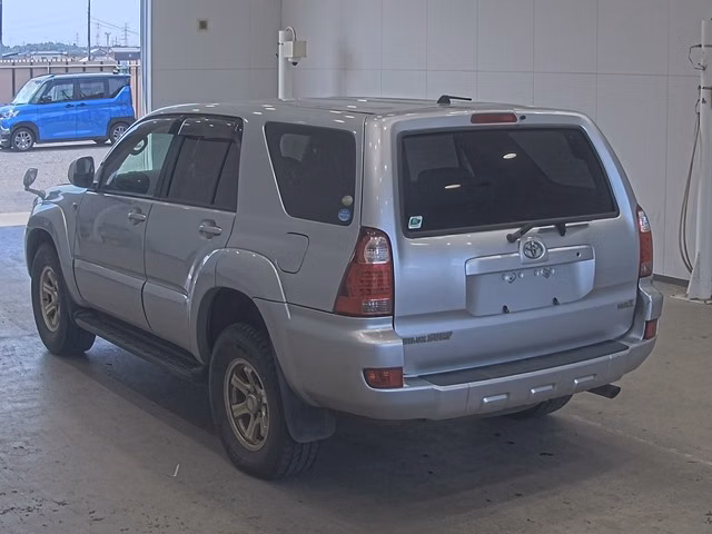 TOYOTA HILUX SURF