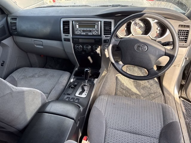TOYOTA HILUX SURF