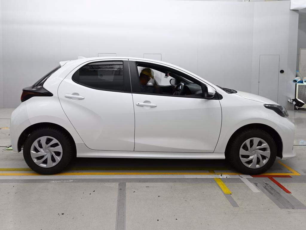 TOYOTA YARIS
