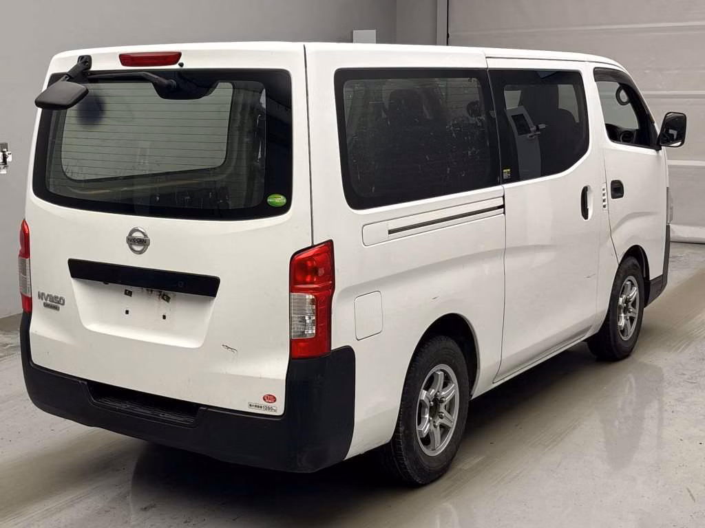 NISSAN NV350 CARAVAN