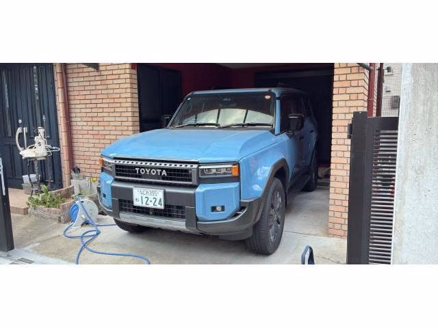 TOYOTA LAND CRUISER PRADO