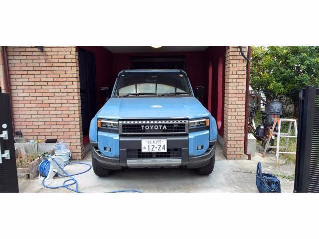 TOYOTA LAND CRUISER PRADO